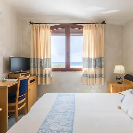 Del Mare Solanas 3*