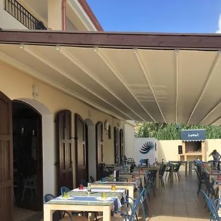 Hotel Del Mare Solanas 3*