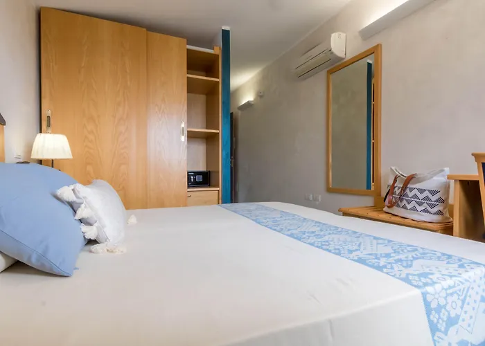 Del Mare 3* Solanas (Cagliari)